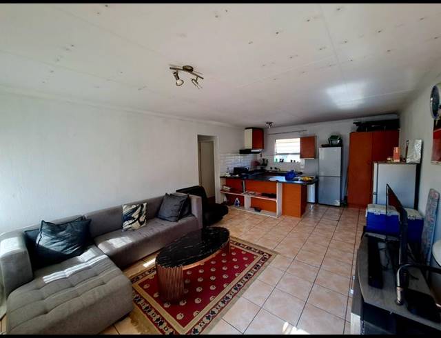 3 BEDROOM APARTMENT FOR SALE IN DIE HOEWES